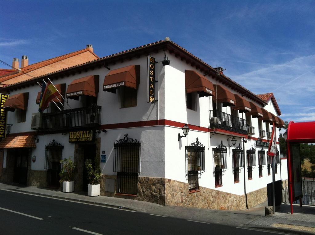 Hostal Paracuellos Paracuellos de Jarama Exterior foto